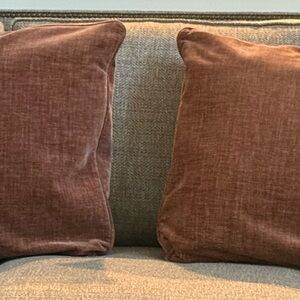 King Hickory Zippered Pillow Covers. SET OF TWO.